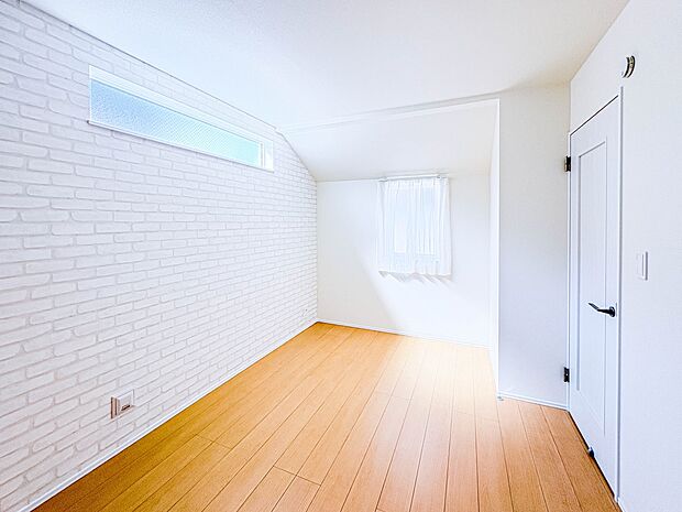 1号棟【寝室6.5帖】充実した生活は伸びやかな居室空間から始まります。快適に・伸びやかに。心の潤いを求める方々へ。