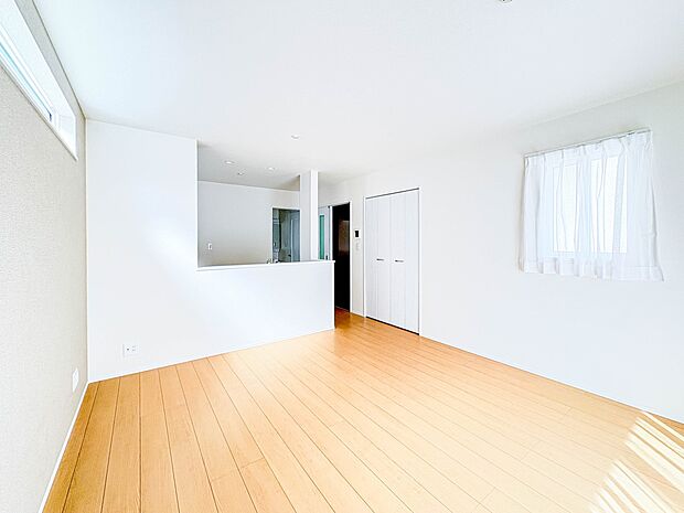 1号棟【LDK14帖】家族の様子が見えやすいダイニングスペース