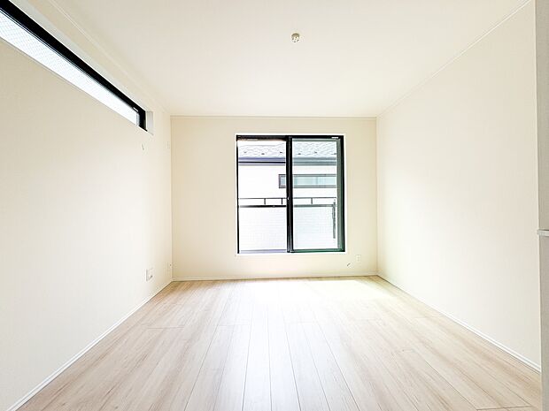 【Room-洋室-】一日の疲れをいやしてくれる主寝室。時を忘れて過ごす場所として過ごせるお部屋。