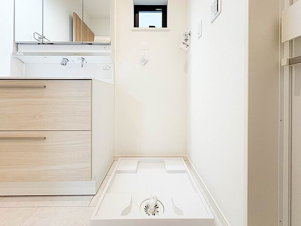 【ランドリースペース】身支度から洗濯まで。水回りがまとまり家事がスムーズに捗ります。