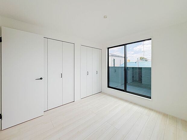 【洋室】充実した生活は伸びやかな居室空間から始まります。快適に・伸びやかに。心の潤いを求める方々へ。