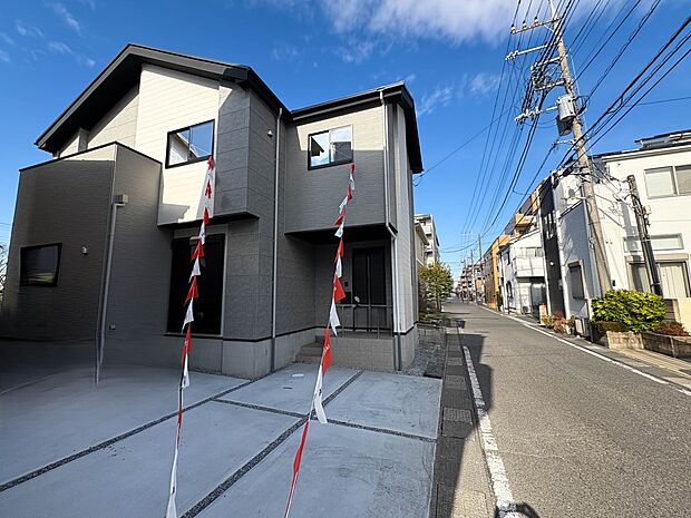 【前面道路】車の通行が少ないので、静かな住環境を維持することができます。