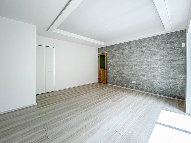 【LDK19.5帖】忙しい朝でも家族揃って食事をしたいゆとりあるダイニングスペース。