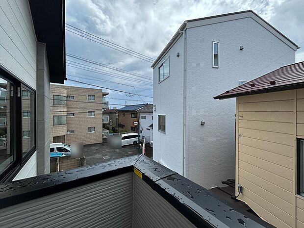 【眺望】眺望や窓からの景色が良いと、家で過ごす時間も快適です。