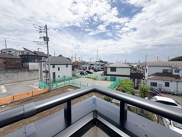 H号棟【眺望】眺望や窓からの景色が良いと、家で過ごす時間も快適です。