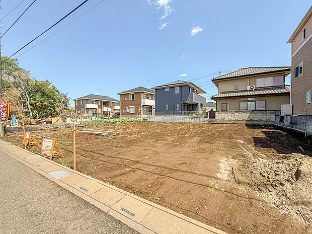 1号棟【外観】陽当りや通風性など各所に施された工夫で住みやすさを実現。部屋の大きさや周辺環境・街並など、資料には掲載していない情報が現地にはたくさんございます。是非ご確認下さい。