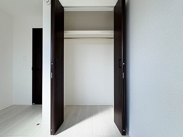 【収納】各居室に収納を配置しました。