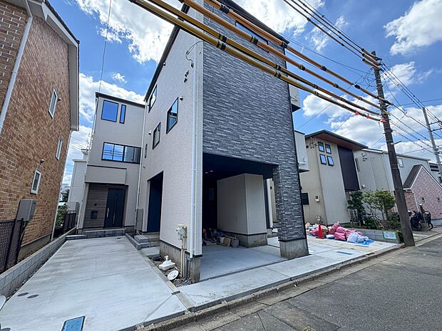 1号棟【外観】家は一生のお買物。自分ならではの家族ならではの、家にしたい。書斎を設ける。子どものプレイングルームを設ける。趣味のオーディオルームを設置する。夢を追うオンリーワンの家です。