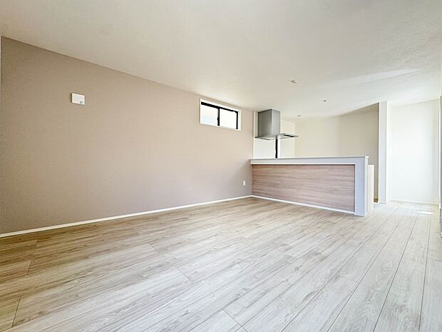 LDK【LDK17.4帖】インテリアショップで見掛けた「あの家具」も置ける、ゆったりとした空間。時に広さが上質な寛ぎの時間になる事も。