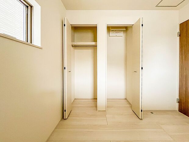 【収納】各部屋を最大限に広く使って頂ける様、全居住スペースに収納付。プライベートルームはゆったりと快適に。