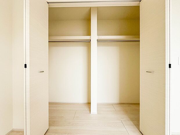 【収納スペース】収納スペースも十分な大きさがございます。