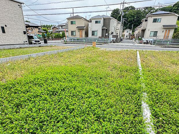 【外観】家は一生のお買物。自分ならではの家族ならではの、家にしたい。書斎を設ける。子どものプレイングルームを設ける。趣味のオーディオルームを設置する。夢を追うオンリーワンの家です。