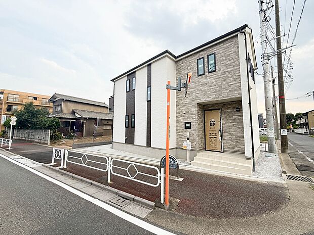 D号棟【外観】こちらの物件に少しでもご興味がありましたら、お気軽にお電話下さい。ネット上で「見えない物」「わからない事」でも、実際にご見学いただくことで、手に取るようにおわかりいただけるはず…