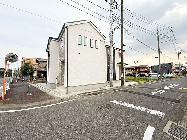 D号棟【前面道路　6ｍ】陽当りや通風性などさわやかな環境です。