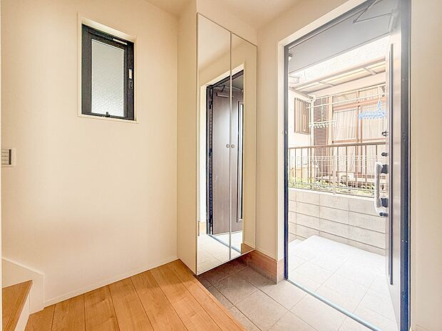 1号棟【その他内覧】こちらの物件が少しでも気になるようでしたら、お気軽にお問合せください。人生でいちばん大きなお買い物ですので、ゆっくりご見学ください。ネット上の画像と実際の見学では、リアル…