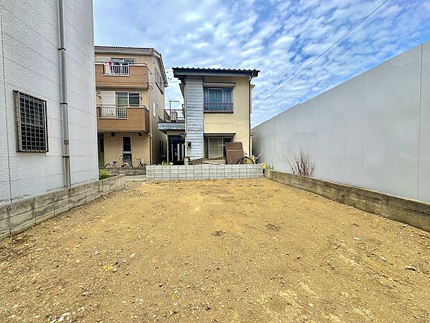 【土地】こちらの物件が少しでも気になるようでしたら、お気軽にお問合せください。人生でいちばん大きなお買い物ですので、ゆっくりご見学ください。ネット上の画像と実際の見学では、リアル感がまるで違…