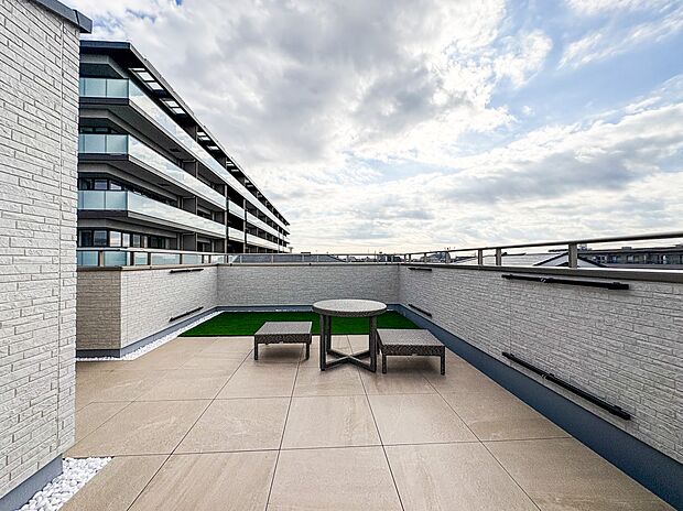 こちらの物件が少しでも気になるようでしたら、お気軽にお問合せください。人生でいちばん大きなお買い物ですので、ゆっくりご見学ください。ネット上の画像と実際の見学では、リアル感がまるで違います。…