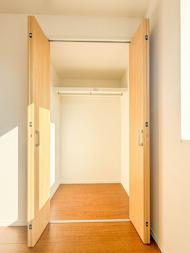 2号棟【収納】各部屋を最大限に広く使って頂ける様、全居住スペースに収納付。プライベートルームはゆったりと快適に。