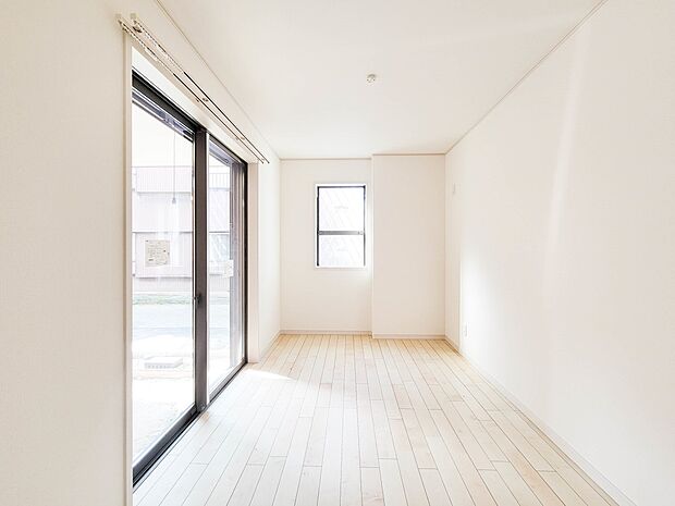 【洋室-5.5】一日の疲れをいやしてくれる主寝室。時を忘れて過ごす場所として過ごせるお部屋。