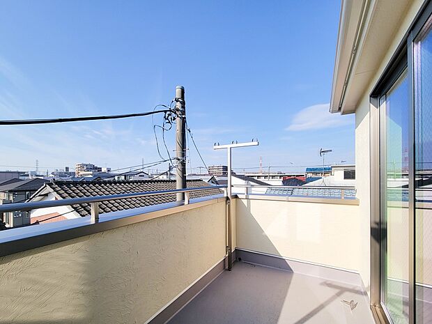 【眺望】眺望や窓からの景色が良いと、家で過ごす時間も快適です。