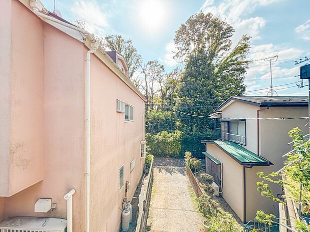 【眺望】眺望や窓からの景色が良いと、家で過ごす時間も快適です。