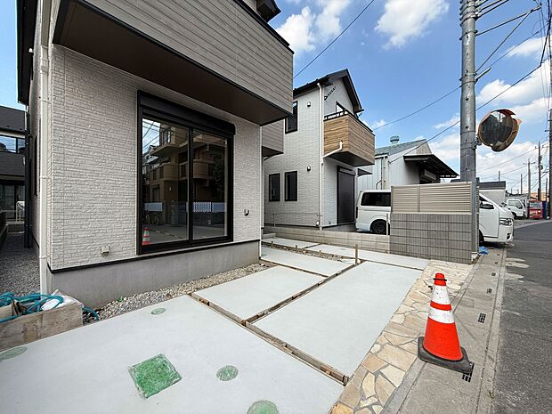 2号棟【外観】周辺環境・街並など、資料には掲載していない情報が現地にはたくさんございます。是非現地をご確認下さい。