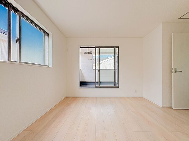 こちらの物件に少しでもご興味がありましたら、お気軽にお電話下さい。ネット上で「見えない物」「わからない事」でも、実際にご見学いただくことで、手に取るようにおわかりいただけるはずです。