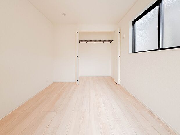 こちらの物件が少しでも気になるようでしたら、お気軽にお問合せください。人生でいちばん大きなお買い物ですので、ゆっくりご見学ください。ネット上の画像と実際の見学では、リアル感がまるで違います。…