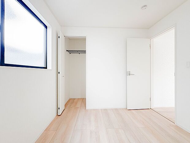 こちらの物件が少しでも気になるようでしたら、お気軽にお問合せください。人生でいちばん大きなお買い物ですので、ゆっくりご見学ください。ネット上の画像と実際の見学では、リアル感がまるで違います。…