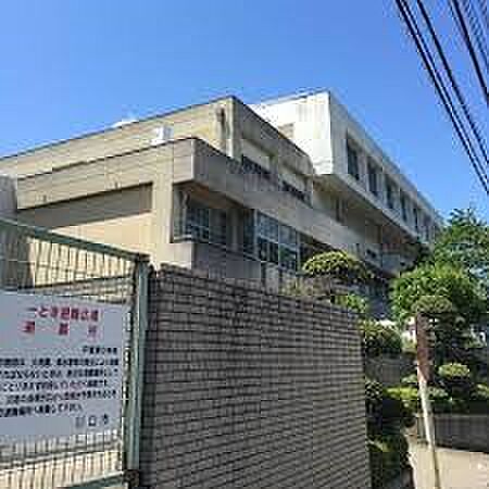 小学校 259m 川口市立戸塚東小学校