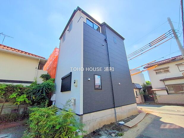 【外観】陽当りや通風性など各所に施された工夫で住みやすさを実現。部屋の大きさや周辺環境・街並など、資料には掲載していない情報が現地にはたくさんございます。是非ご確認下さい。