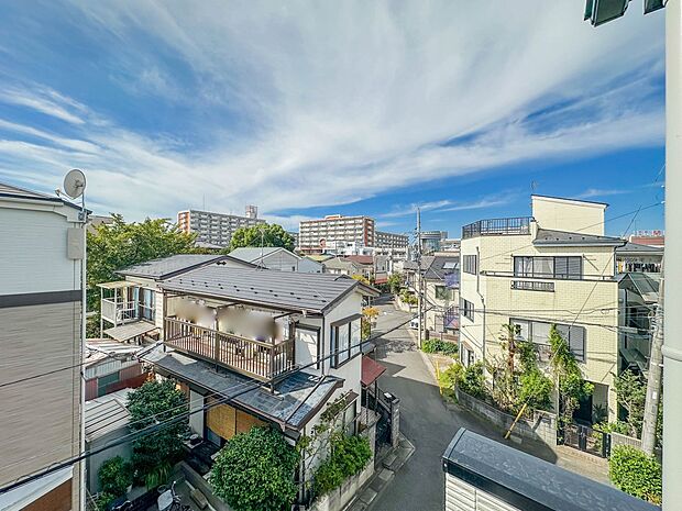 【眺望】眺望や窓からの景色が良いと、家で過ごす時間も快適です。