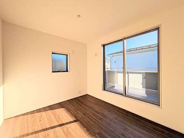 【Room-洋室-】一日の疲れをいやしてくれる主寝室。時を忘れて過ごす場所として過ごせるお部屋。