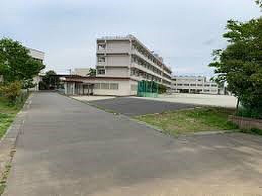 小学校 600m さいたま市立城北小学校