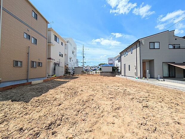 【豊かで快適な暮らしを】ここから始まる「日常」はご家族にとってかけがえのない時間となります。少しでも豊かに、快適に。そんな想いから本邸宅は生まれました。