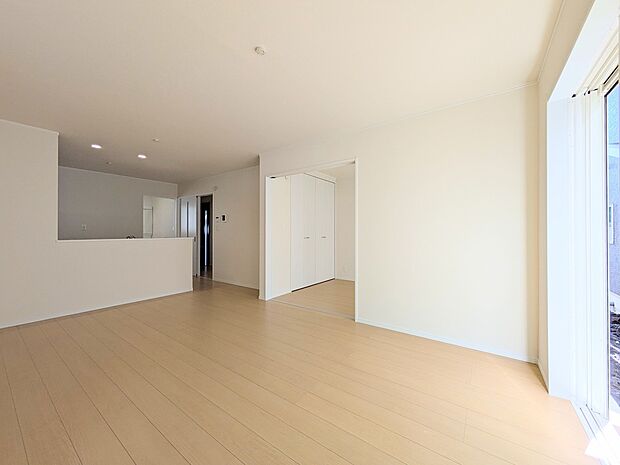 【Living-dining-リビングダイニング】流行に左右されず、将来にわたって価値が継続する「上質」な佇まい。