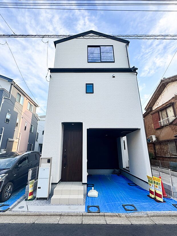 【外観】完成済みのため、当日のご見学も可能です！まずはお問い合わせください！