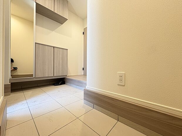 3号棟【土間収納】ベビーカーなどを置いておくことが出来るスペースです。