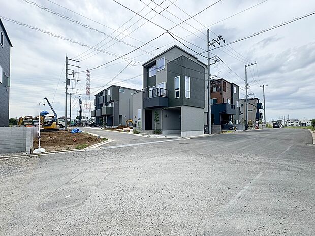【外観】周辺は車通りが少なく閑静な住宅街です。