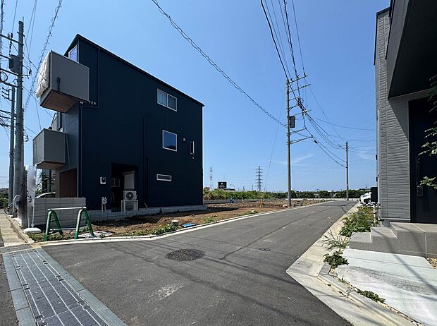 【外観】どこにいても快適に過ごせる住まいは、明るく清潔感あふれる空間。帰るたびにリラックスできる安らぎの場を提供します。