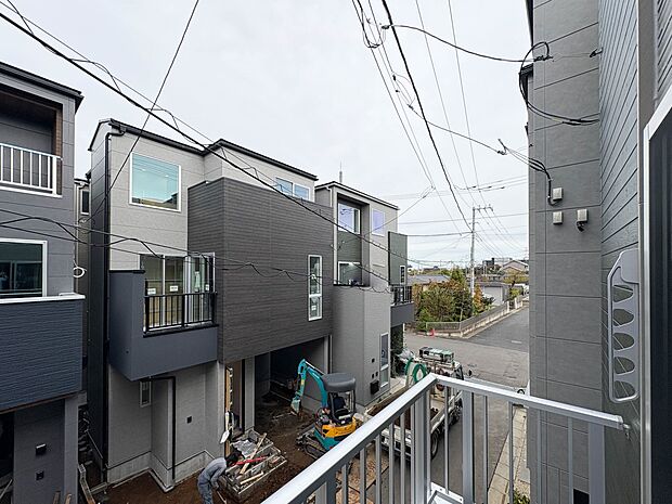 【眺望】眺望や窓からの景色が良いと、家で過ごす時間も快適です。