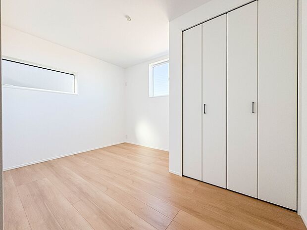 【洋室】充実した生活は伸びやかな居室空間から始まります。快適に・伸びやかに。心の潤いを求める方々へ。