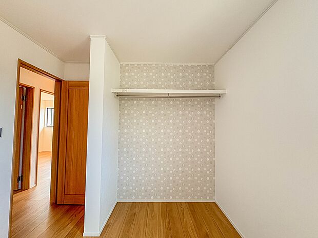 D号棟【収納】限られたスペースを有効に活用できる壁面クローゼット。