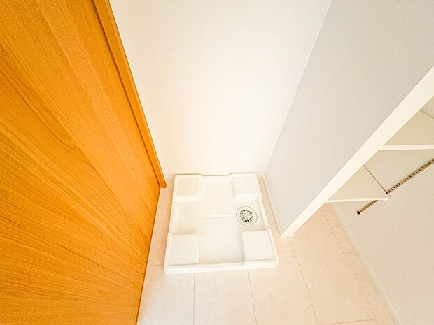 【ランドリースペース】ランドリースペースは広さもたっぷり。