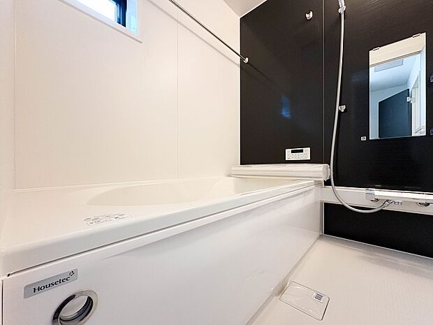 2号棟【浴室】一日の疲れを癒してくれるお風呂空間。使いやすさと上質な質感を両立して、単なる習慣から特別な時間に変わるはず。