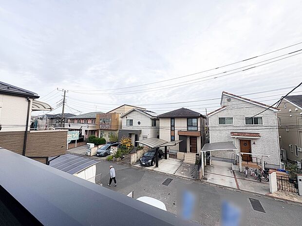 2号棟【眺望】眺望や窓からの景色が良いと、家で過ごす時間も快適です。