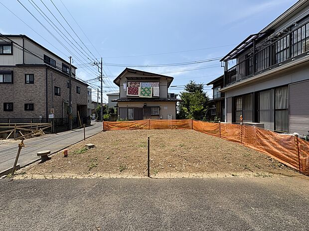 【現地土地】ここから始まる「日常」はご家族にとってかけがえのない時間となります。少しでも豊かに、快適に。そんな想いから本邸宅は生まれました。　
