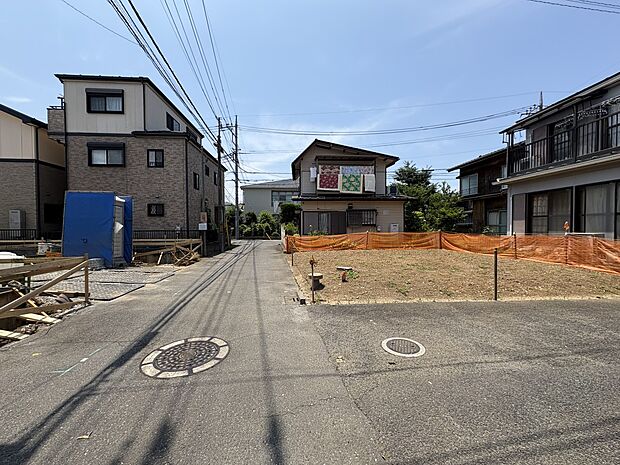 【前面道路4メートル】陽当りや通風性など各所に施された工夫で住みやすさを実現。部屋の大きさや周辺環境・街並など、資料には掲載していない情報が現地にはたくさんございます。是非ご確認下さい。
