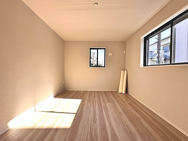 【洋室】充実した生活は伸びやかな居室空間から始まります。快適に・伸びやかに。心の潤いを求める方々へ。