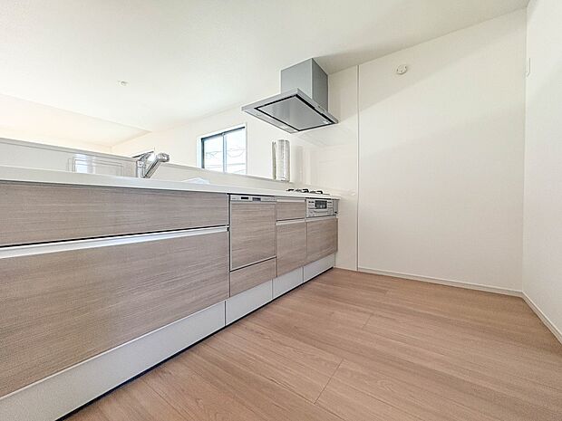 【キッチン】リビングにいるお子様と会話をしながら家事ができるカウンターキッチン